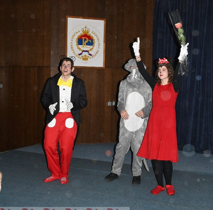 Представа „Бајка о бајкама“