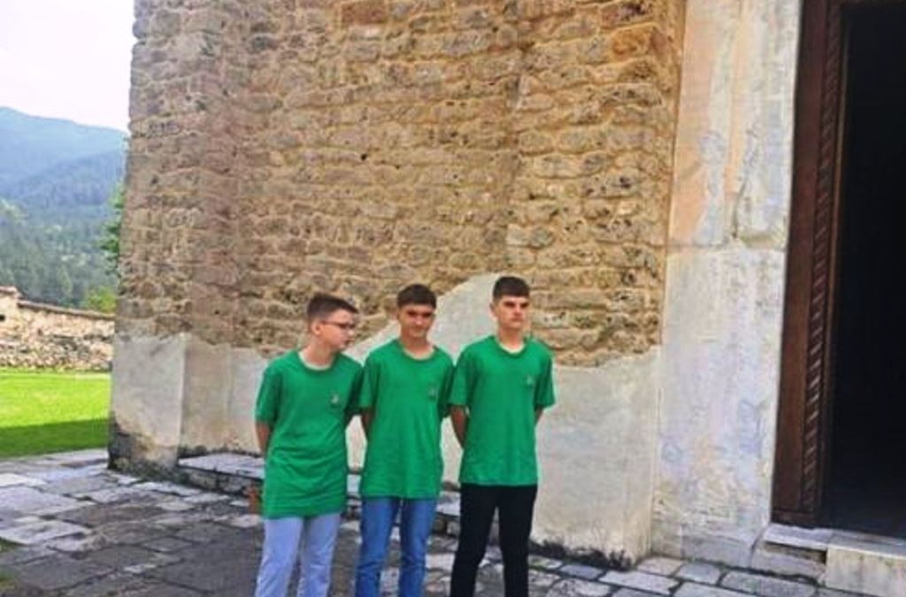 Модрички Светосавци одбранили прошлогодишњу титулу побједника Међународног квиза „Немањићи”